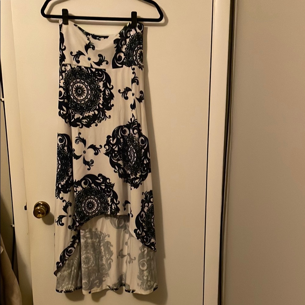 LuLaRoe High Low Skirt in Black and White
